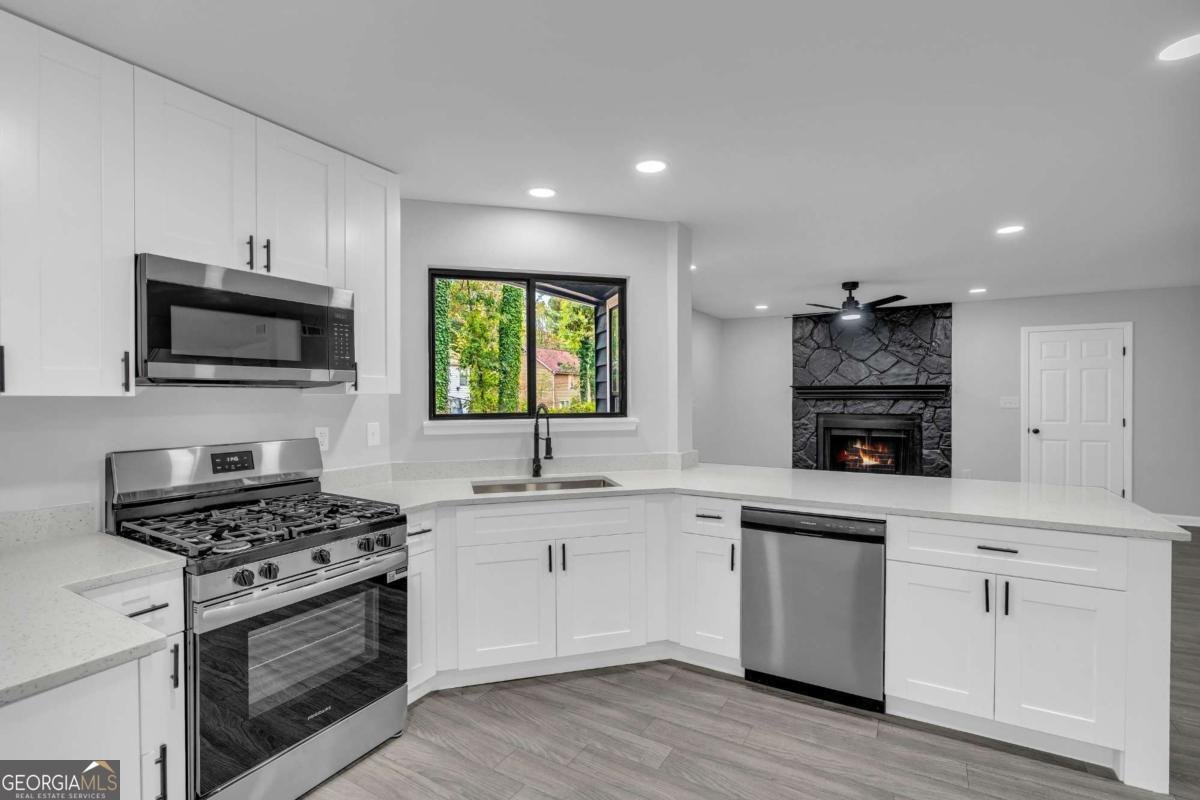 5364 Kelleys Creek Drive Stone Mountain - 14