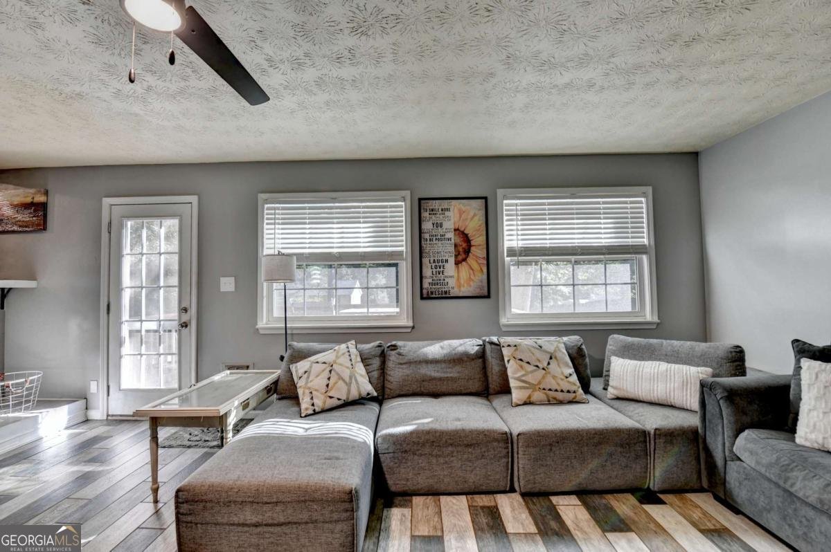 1112 Oak Grove Circle Lawrenceville - 21