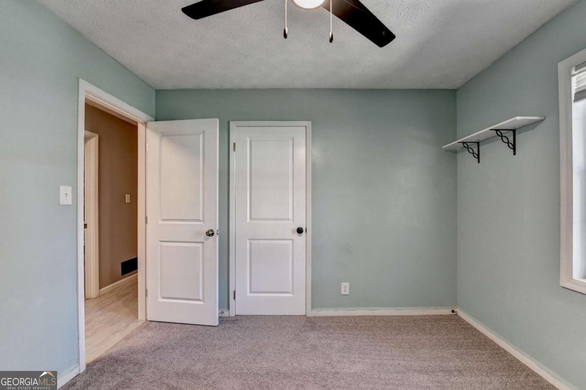 1112 Oak Grove Circle Lawrenceville - 31