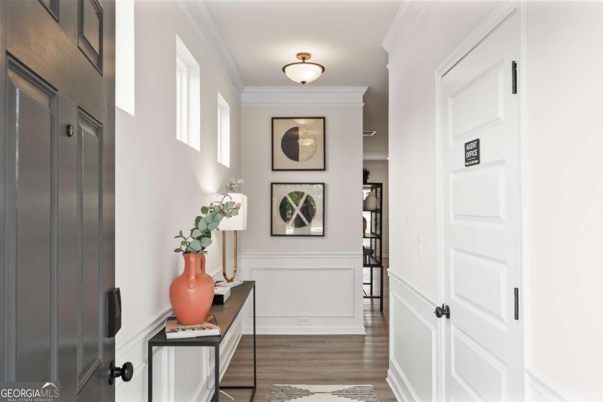 826 Crescent Drive Riverdale - 2