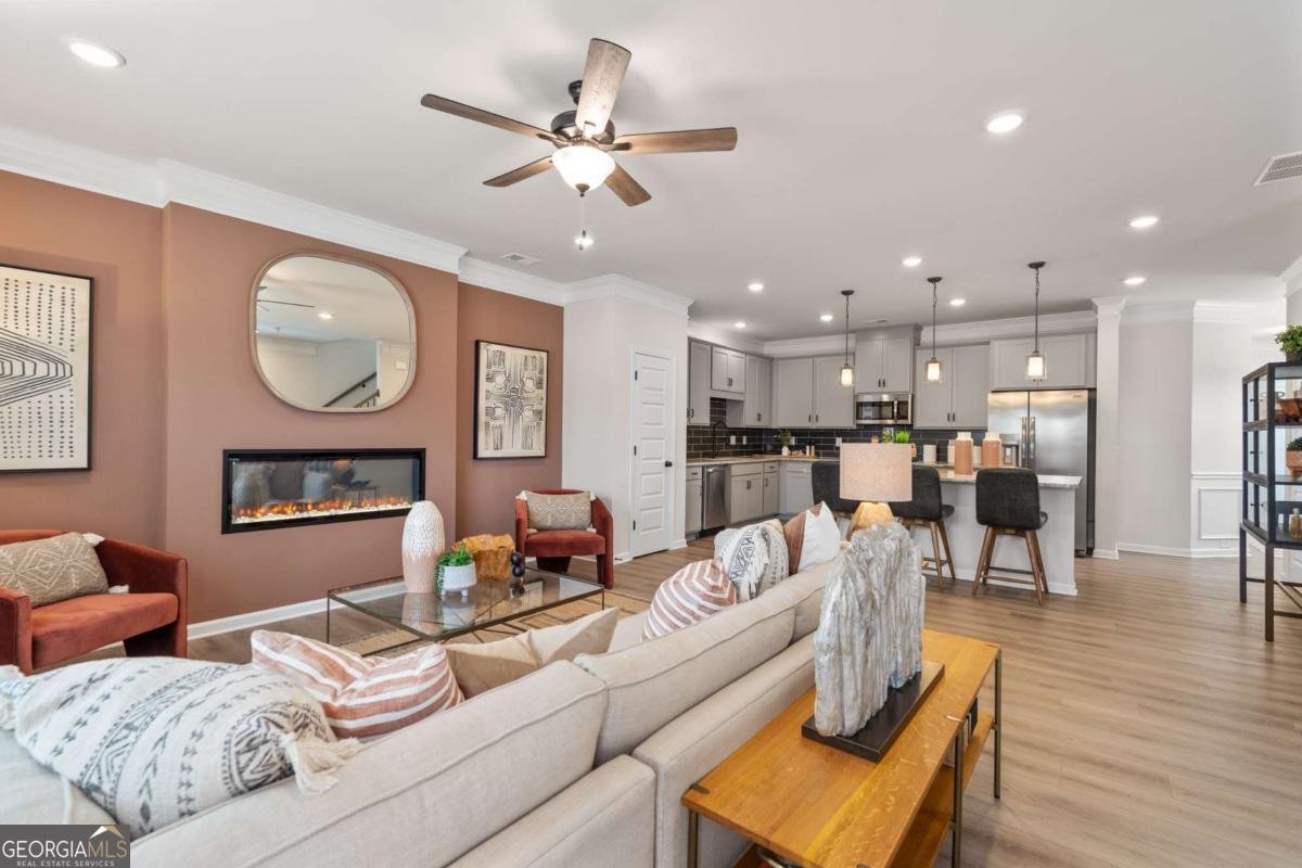 826 Crescent Drive Riverdale - 6