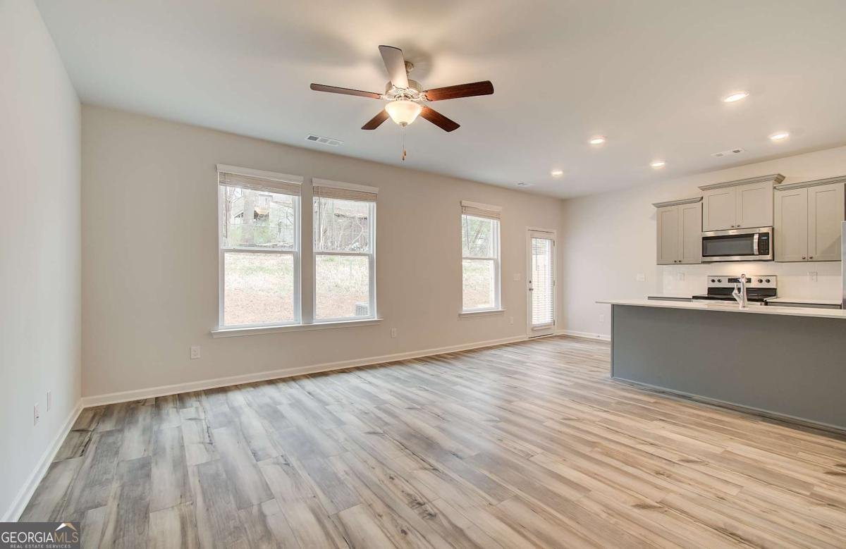 623 Treasure Drive Stockbridge - 7