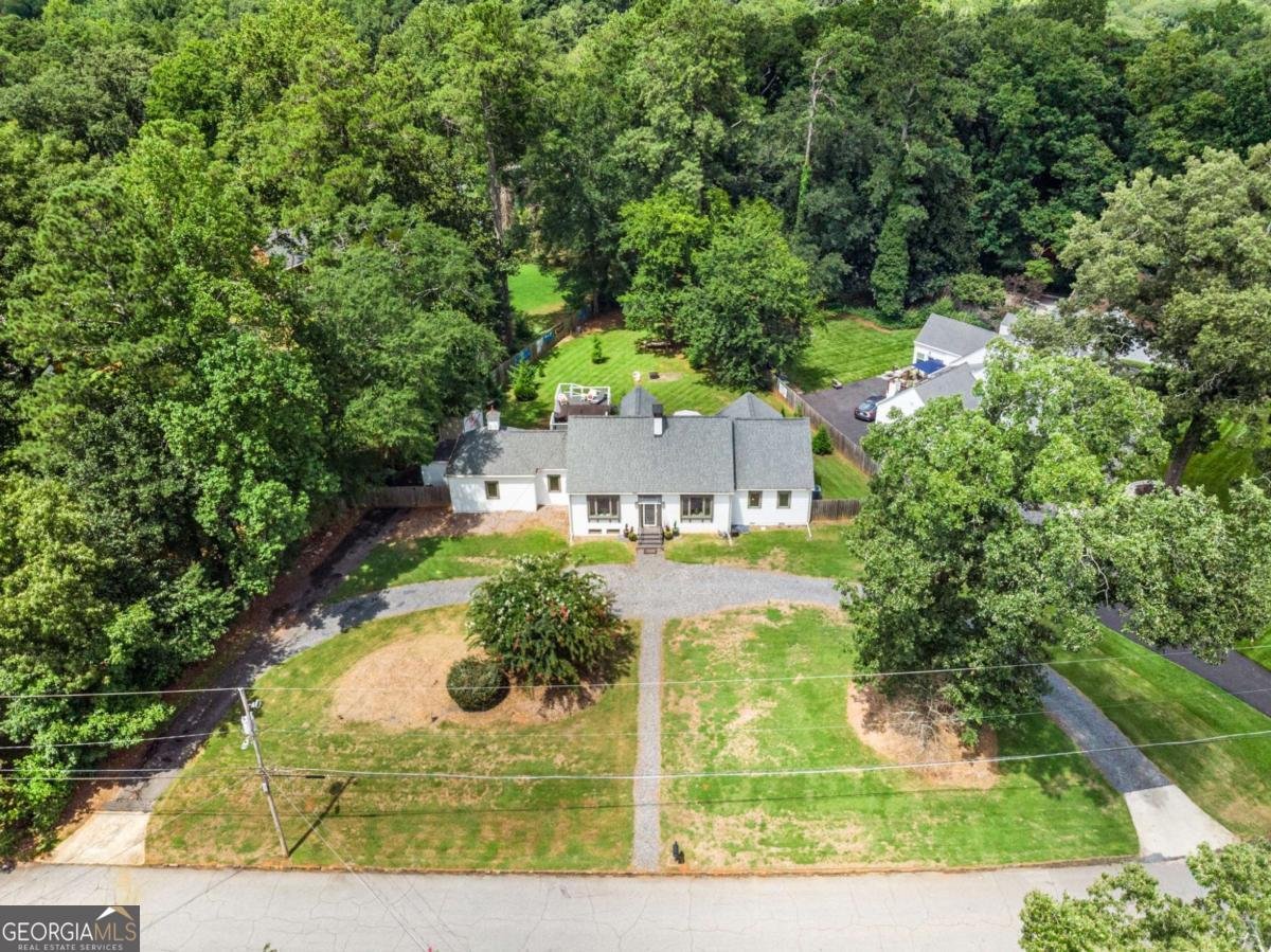 2221 Highview Road Atlanta - 23