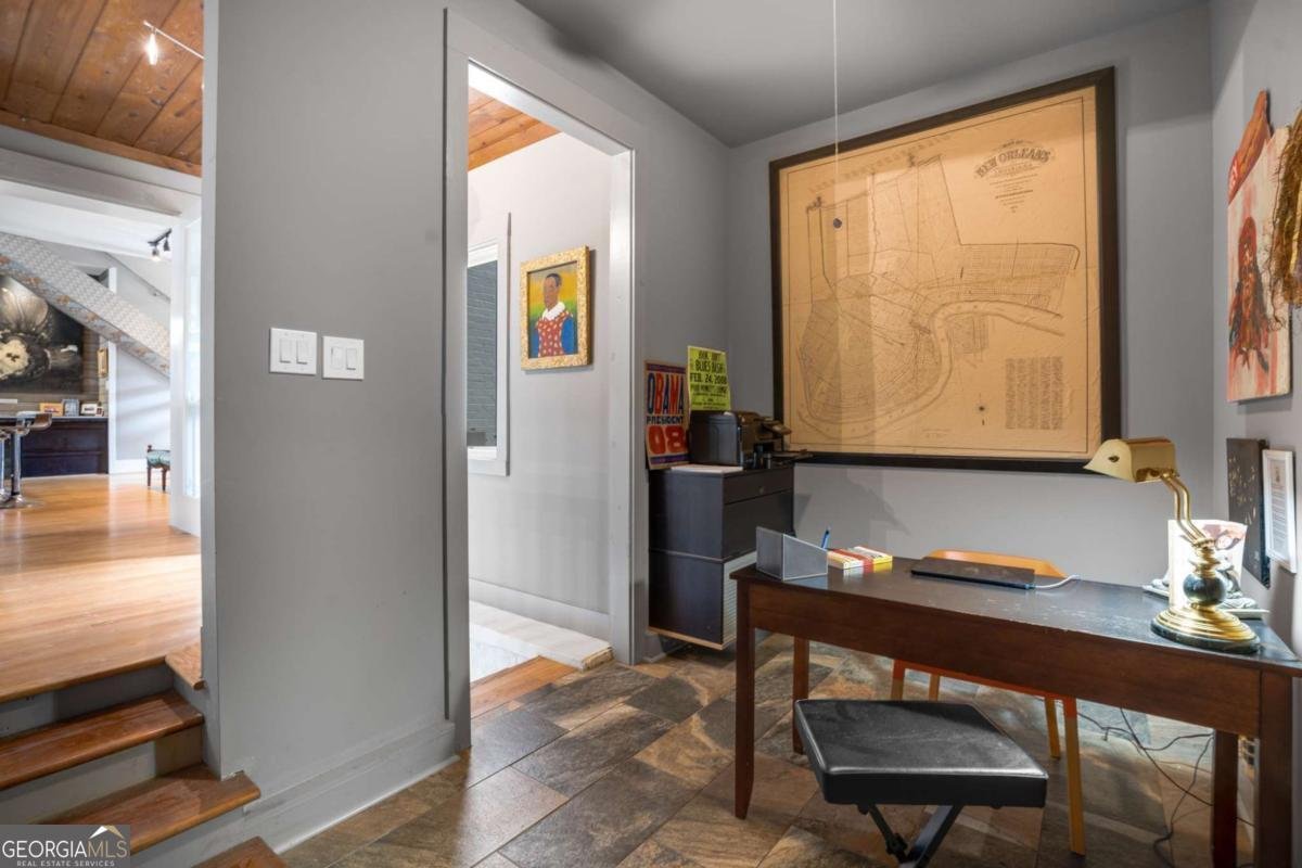 2221 Highview Road Atlanta - 5