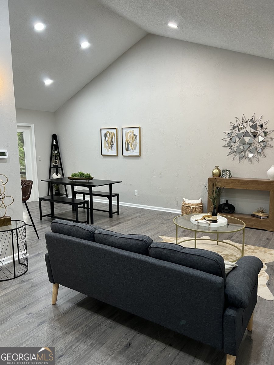 539 RUE MONTAIGNE Stone Mountain - 2