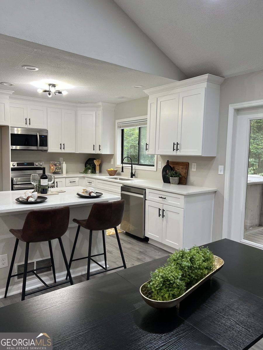 539 RUE MONTAIGNE Stone Mountain - 3