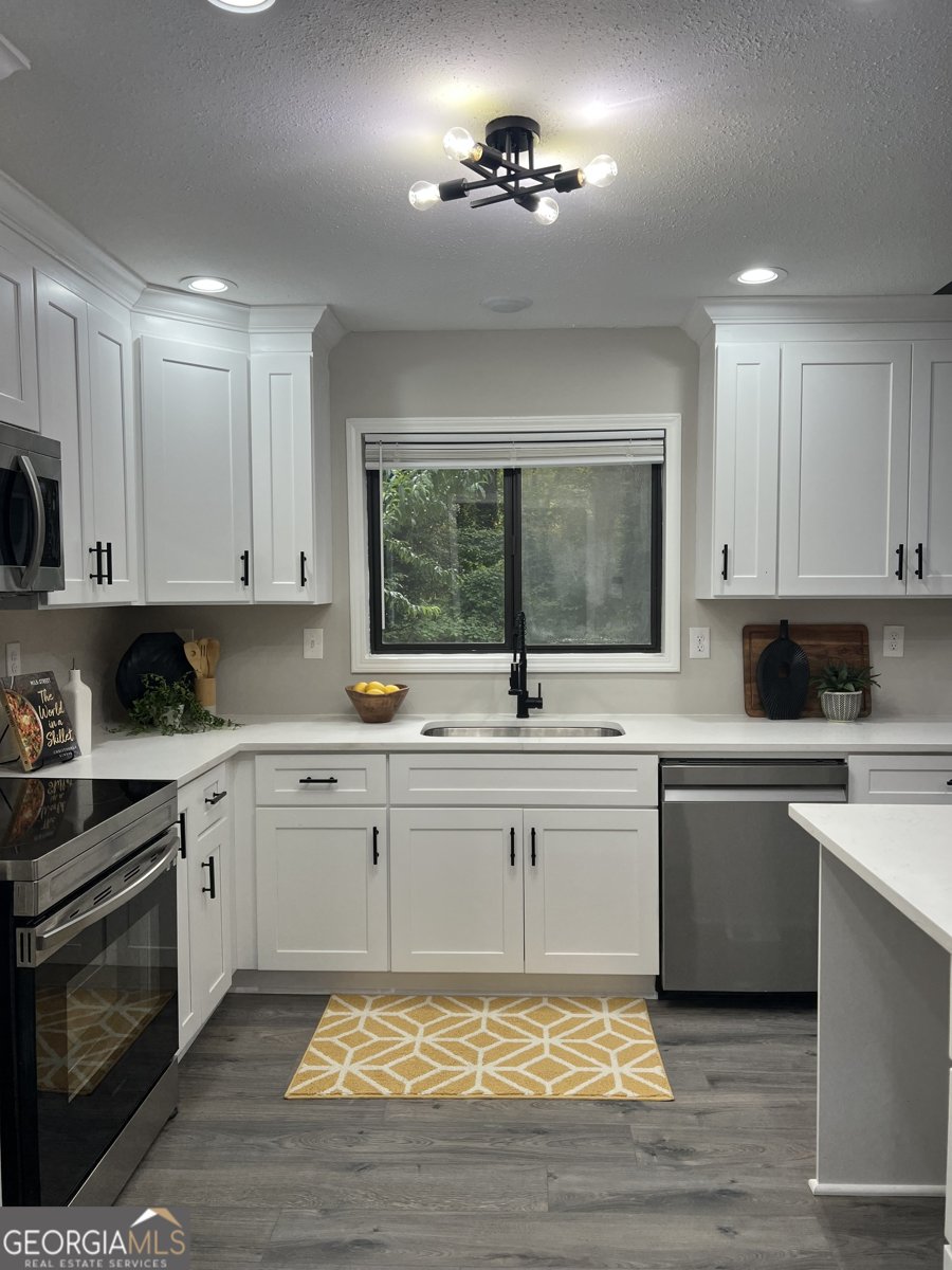 539 RUE MONTAIGNE Stone Mountain - 6