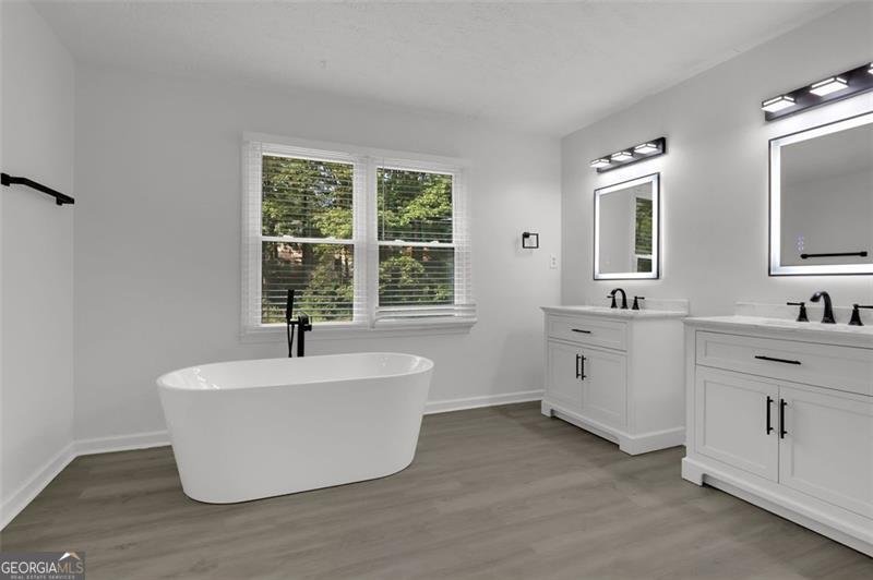 4645 Riveredge Cove Snellville - 21