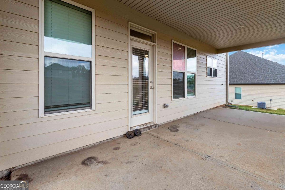 156 Beaumont Way Hampton - 10