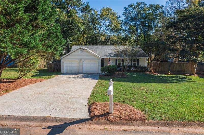 922 Riverstone Way Woodstock - 26