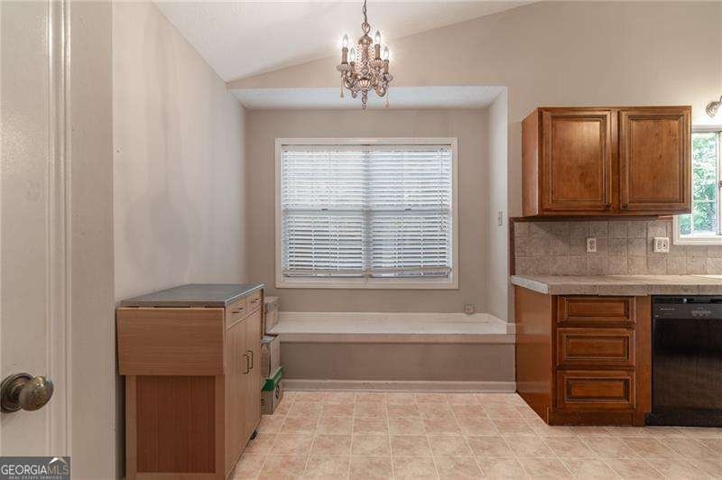 922 Riverstone Way Woodstock - 9