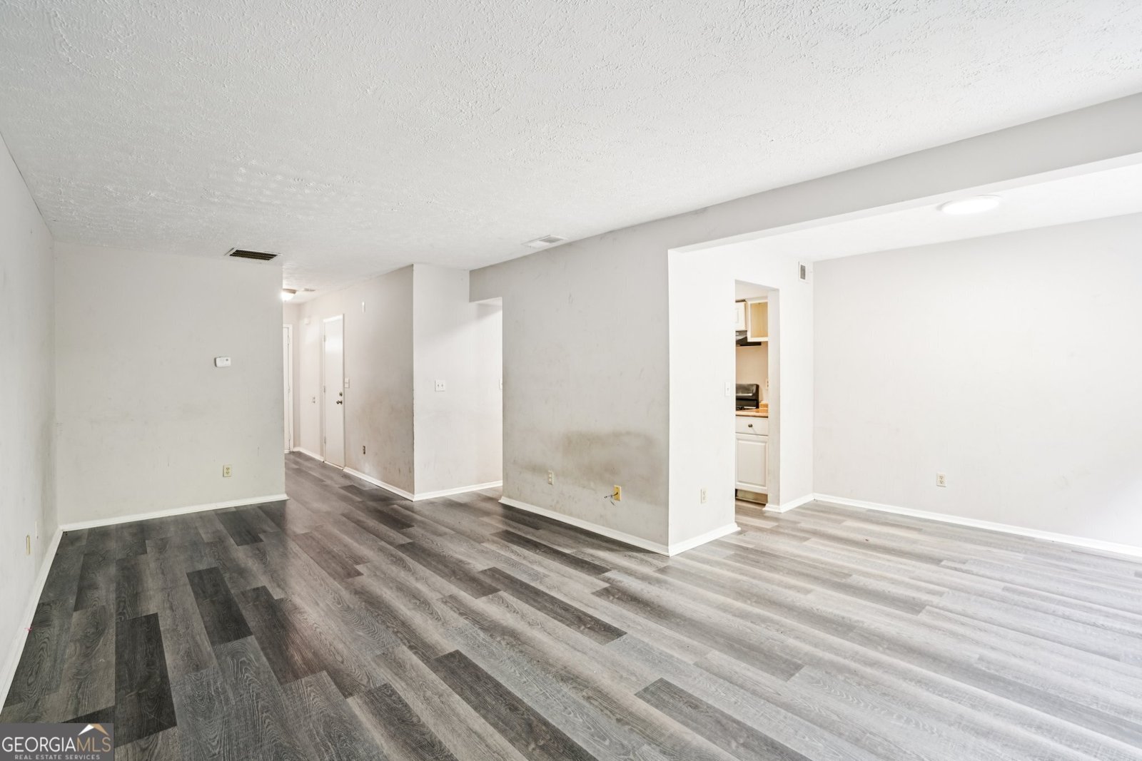 1608 Pine Tree Trail Atlanta - 4