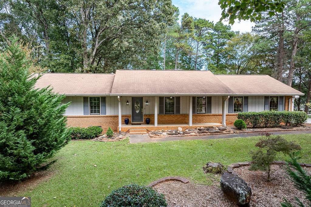 1296 Lake Lucerne Road Lilburn - 1
