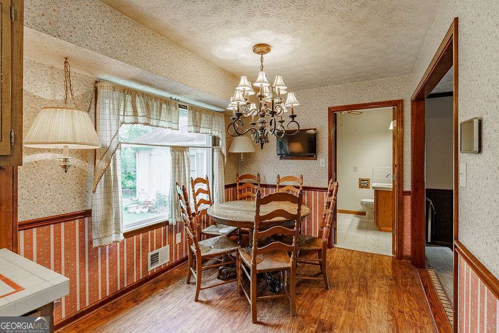 1296 Lake Lucerne Road Lilburn - 14