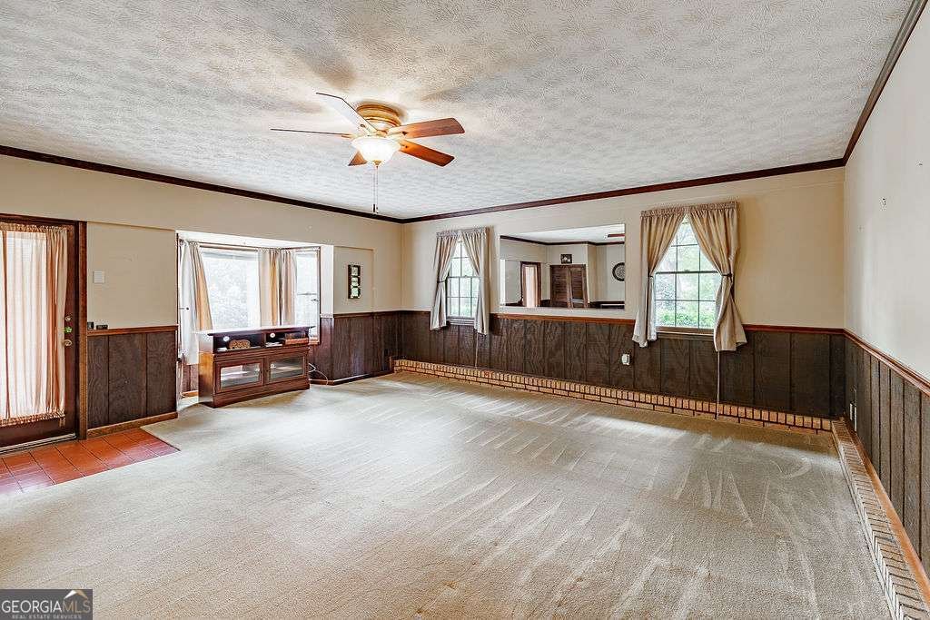 1296 Lake Lucerne Road Lilburn - 16
