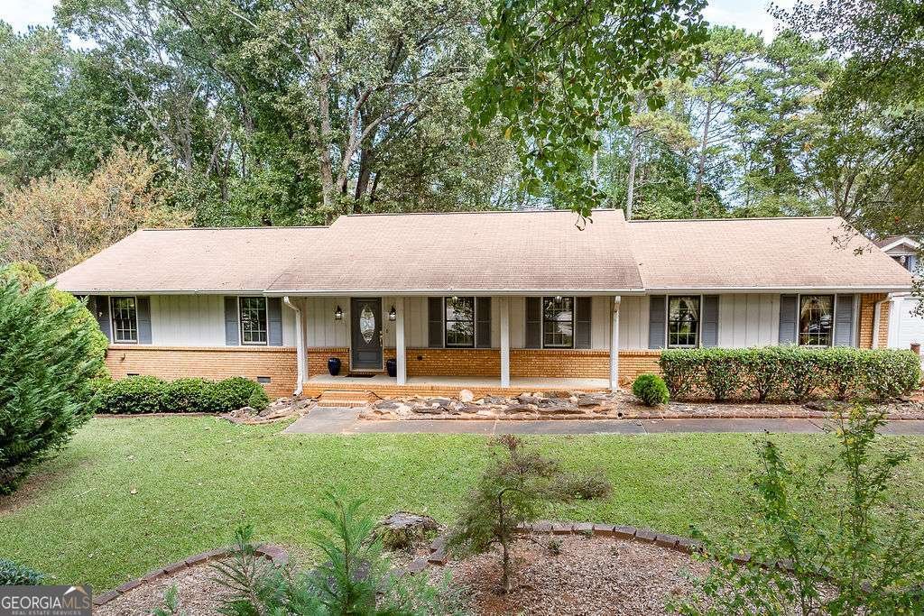 1296 Lake Lucerne Road Lilburn - 2