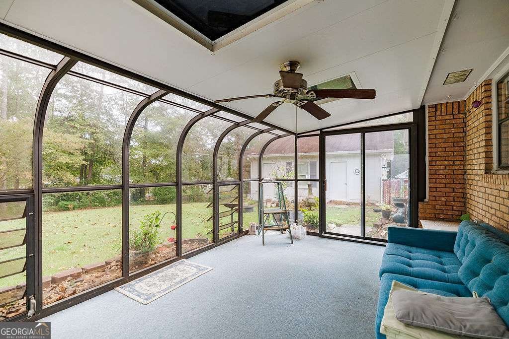 1296 Lake Lucerne Road Lilburn - 29