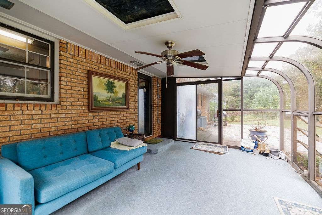 1296 Lake Lucerne Road Lilburn - 30