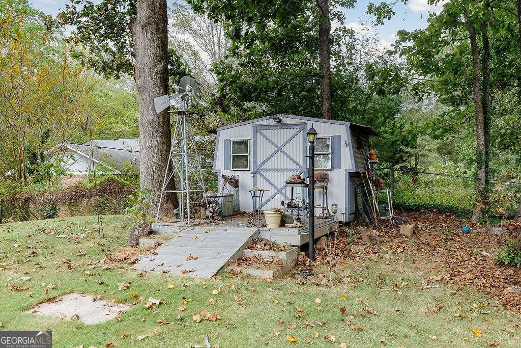 1296 Lake Lucerne Road Lilburn - 36