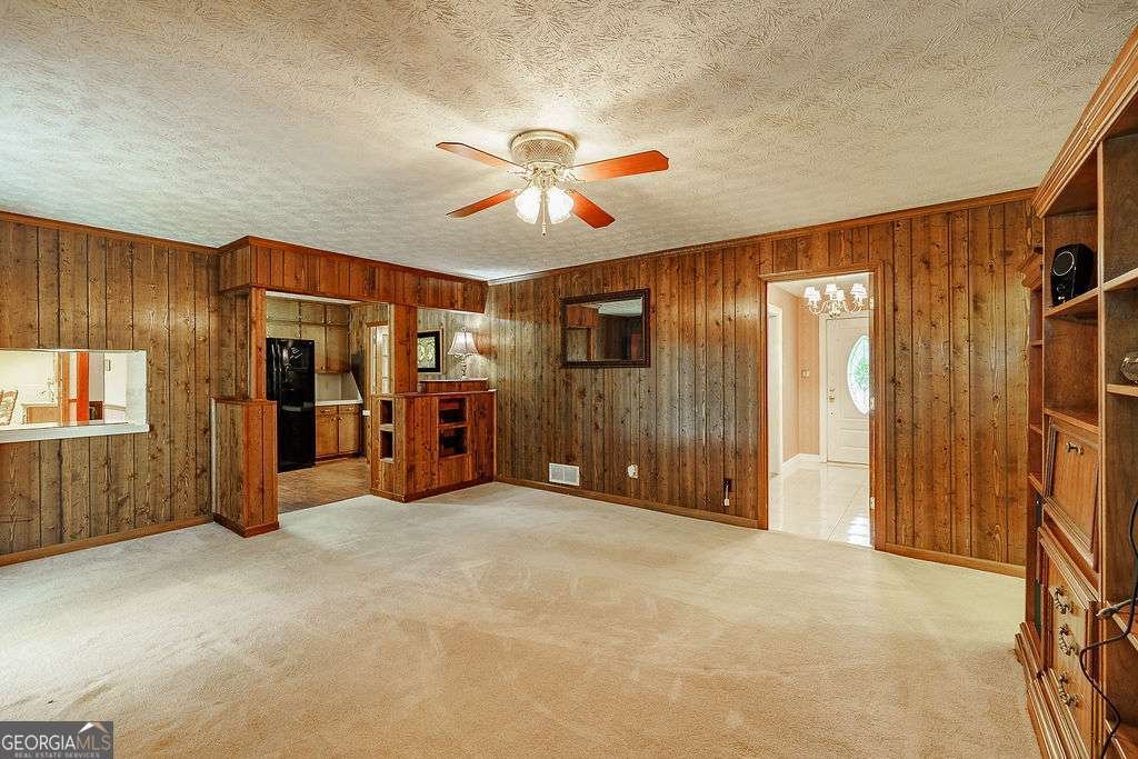 1296 Lake Lucerne Road Lilburn - 9
