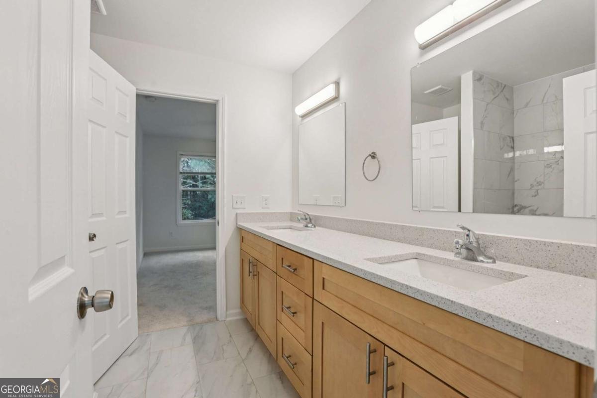 7884 Winkman Drive Fairburn - 27