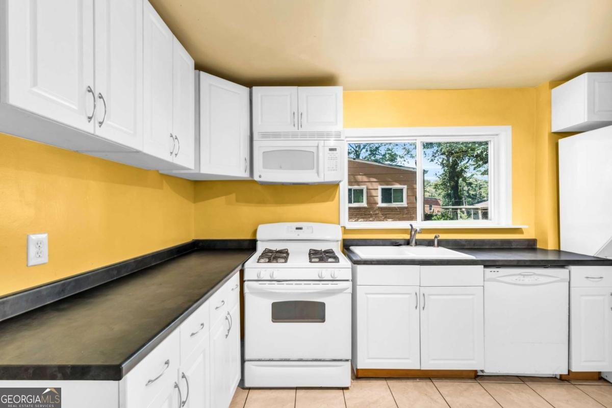1810 Sylvan Road Atlanta - 8
