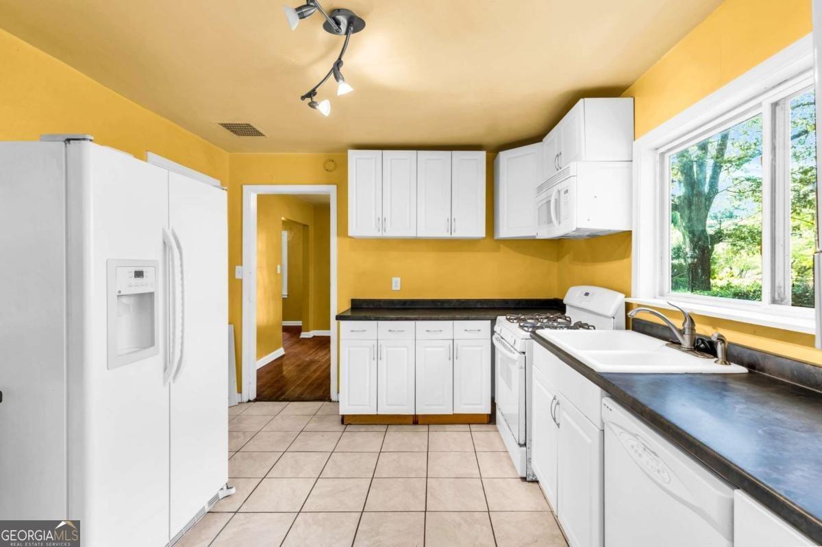 1810 Sylvan Road Atlanta - 9