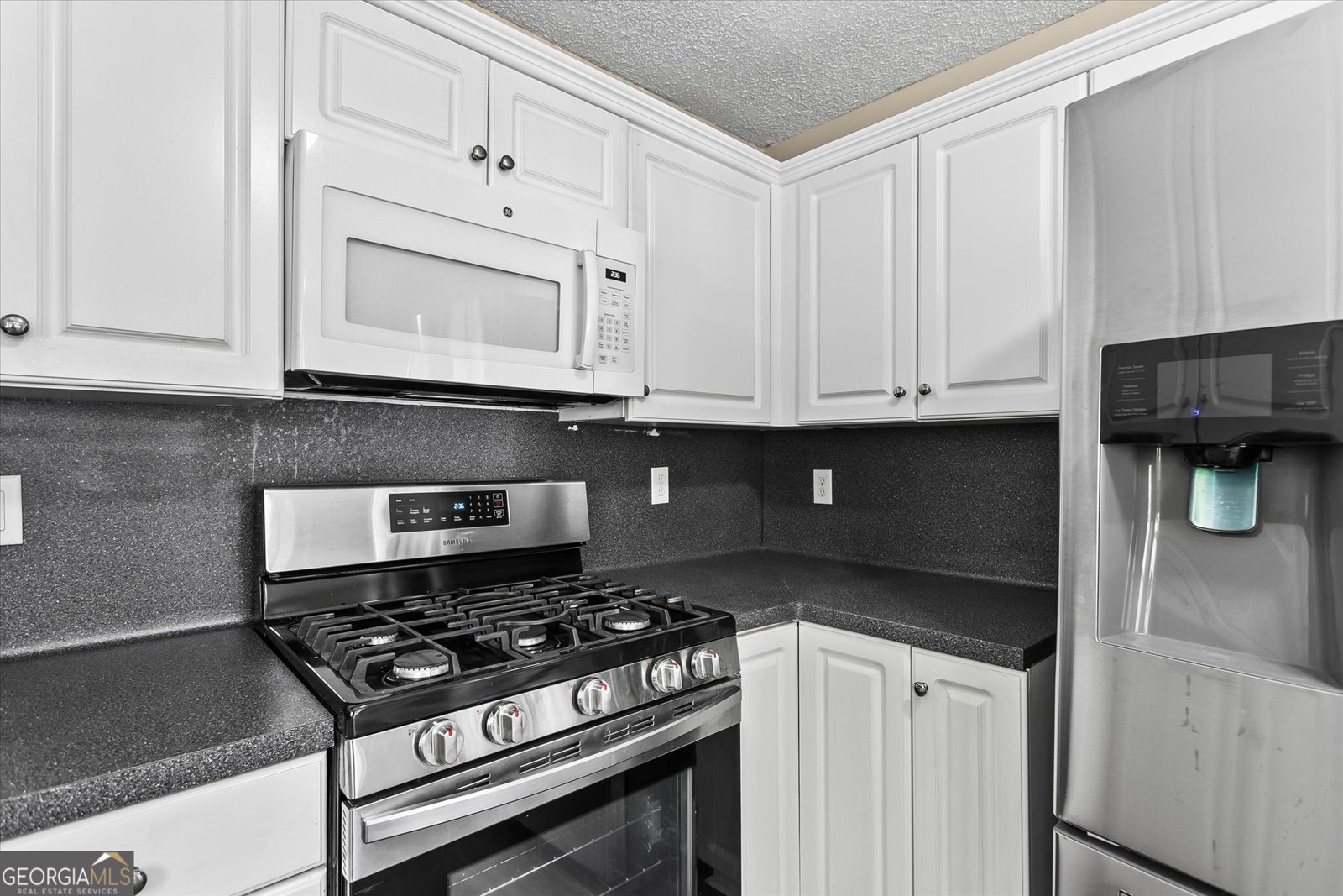 5513 EMILY Circle Ellenwood - 18