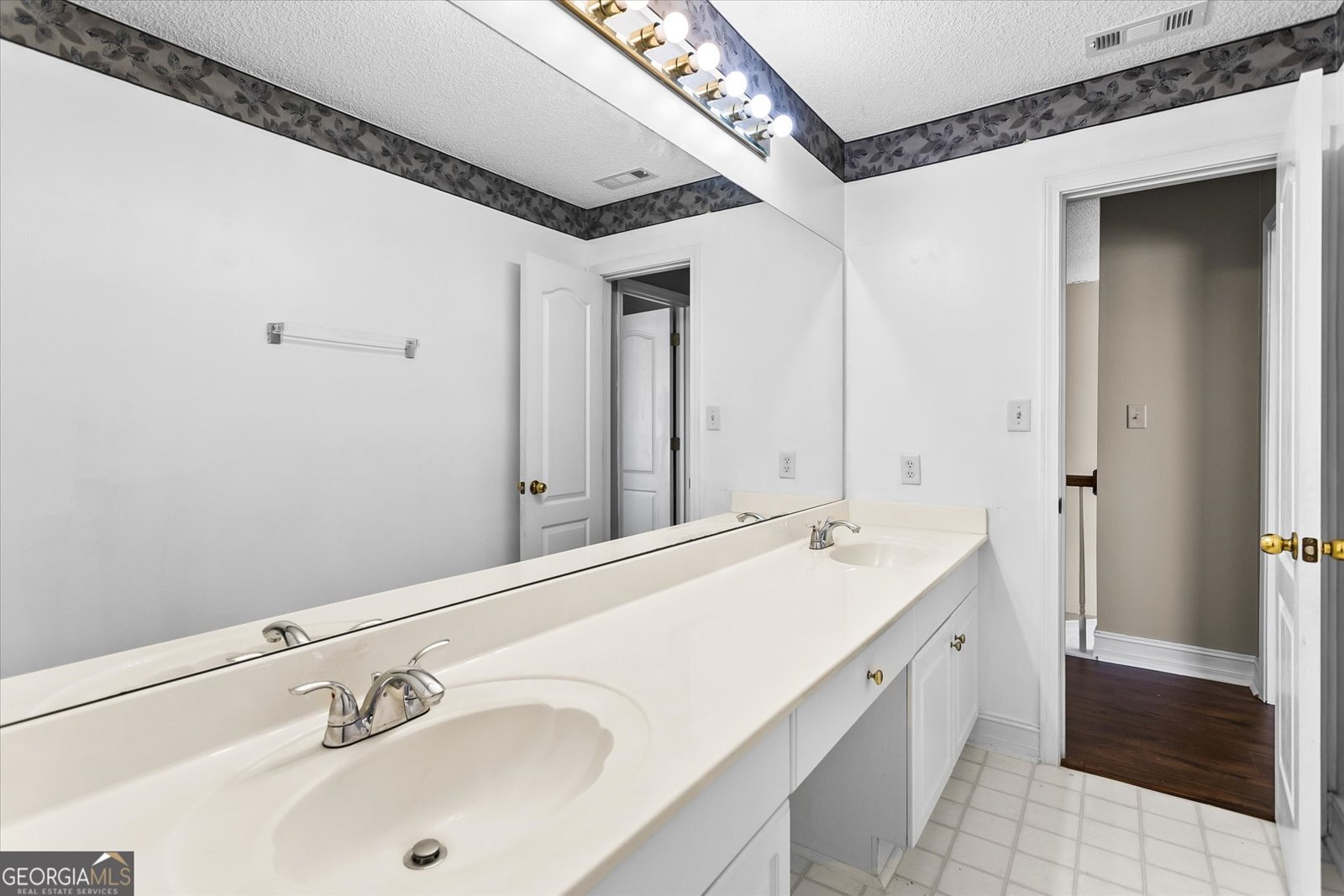 5513 EMILY Circle Ellenwood - 29