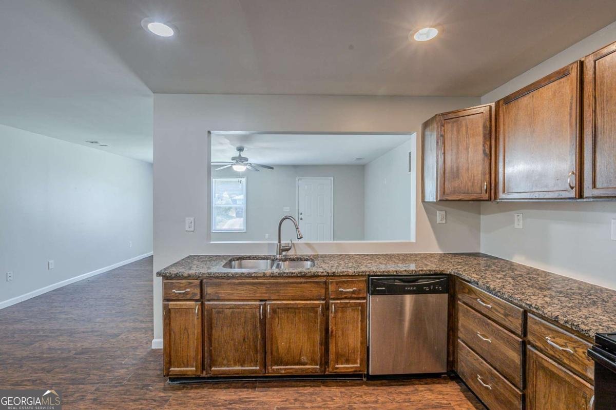 1808 Arkose Drive Atlanta - 13