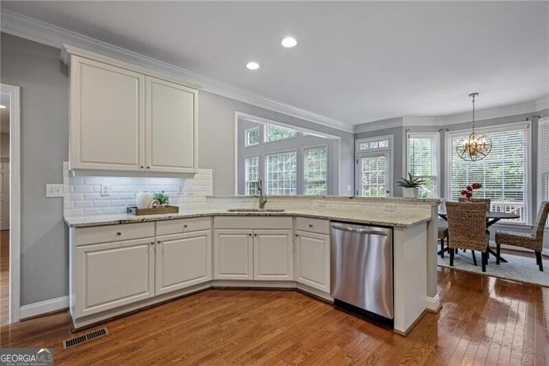 5724 Vinings Retreat Way Mableton - 11