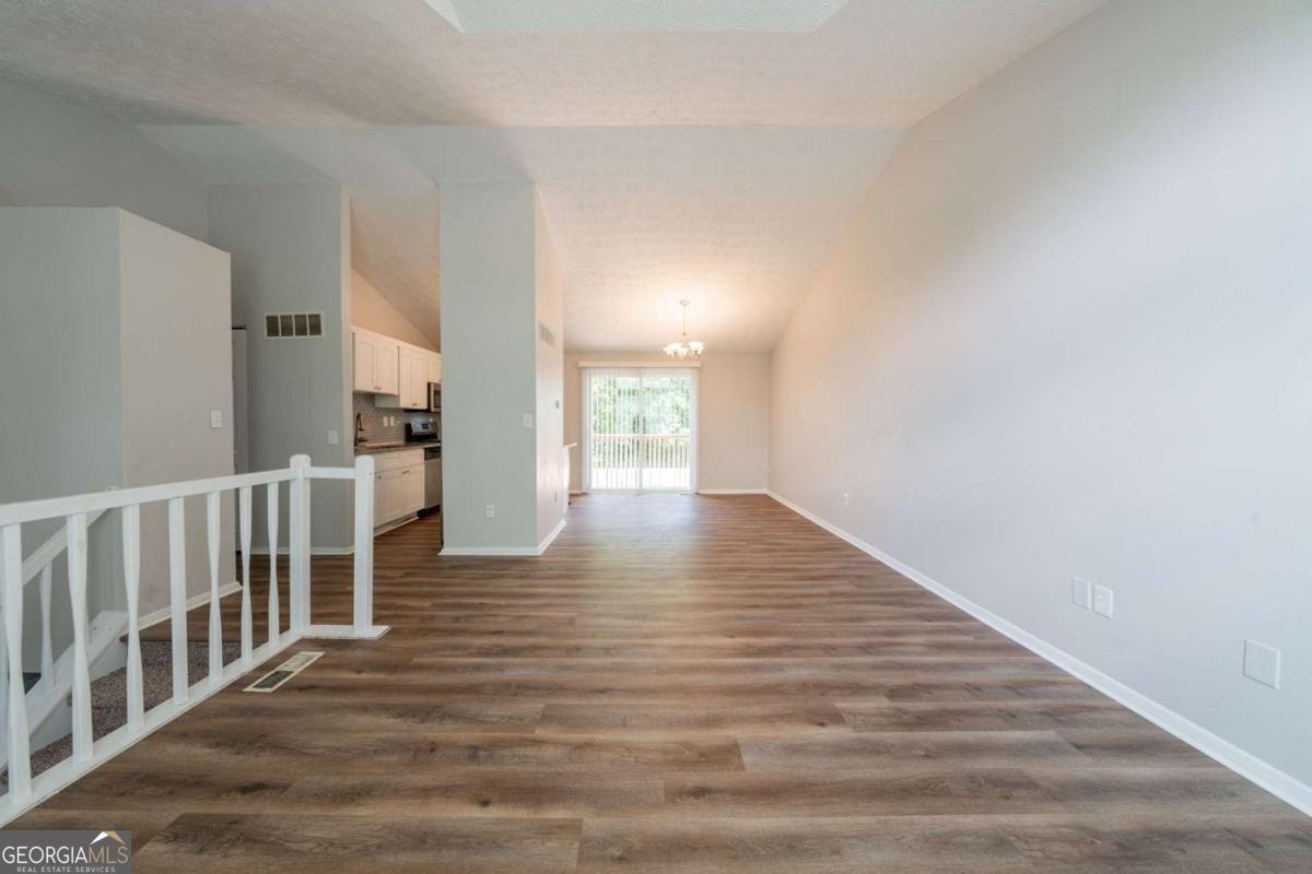 6082 Raintree Bend Lithonia - 12