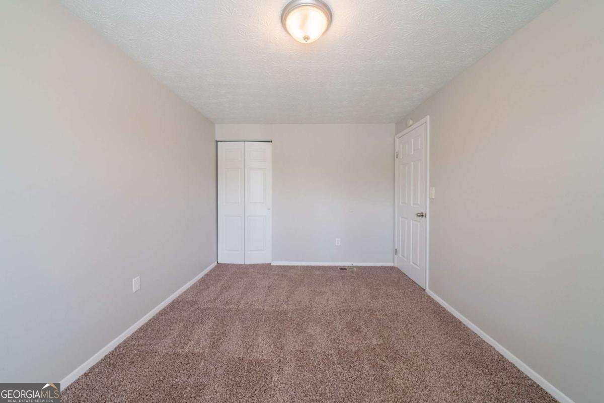 6082 Raintree Bend Lithonia - 19