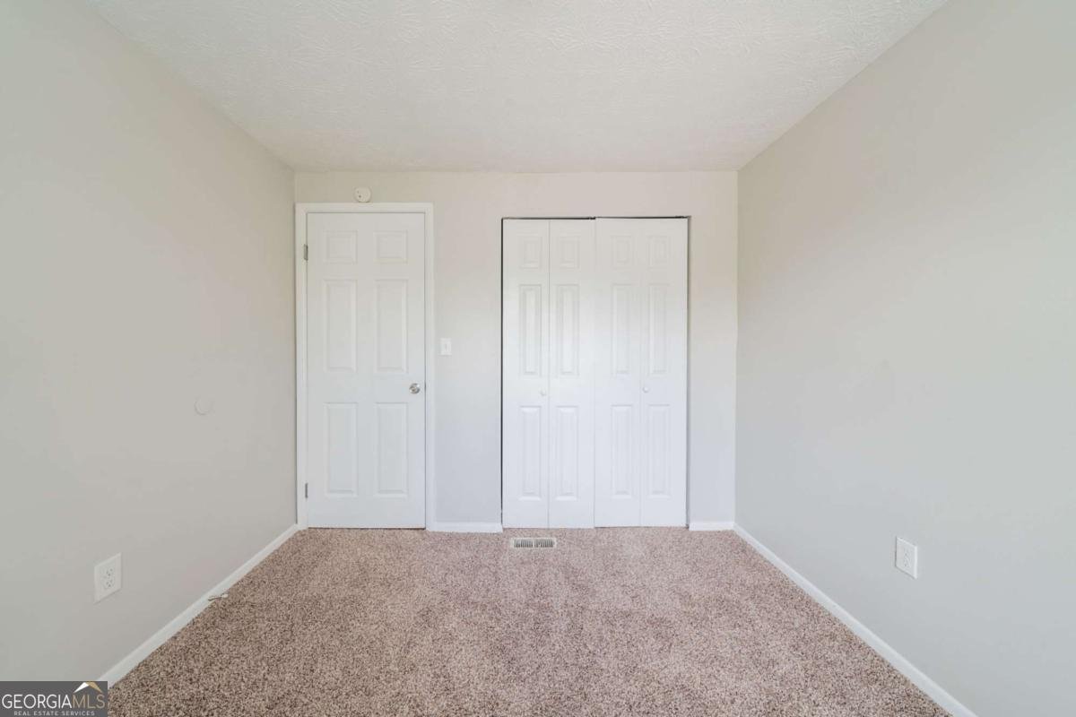 6082 Raintree Bend Lithonia - 20