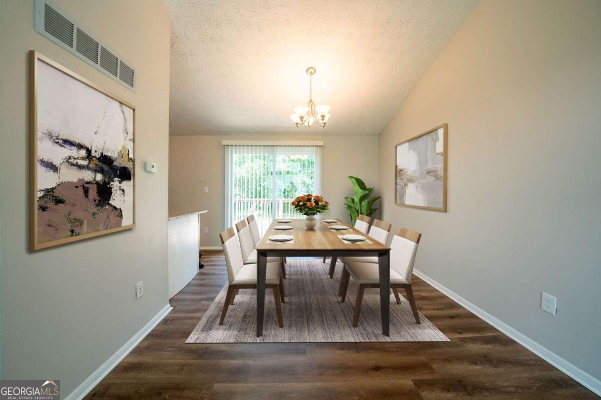 6082 Raintree Bend Lithonia - 5