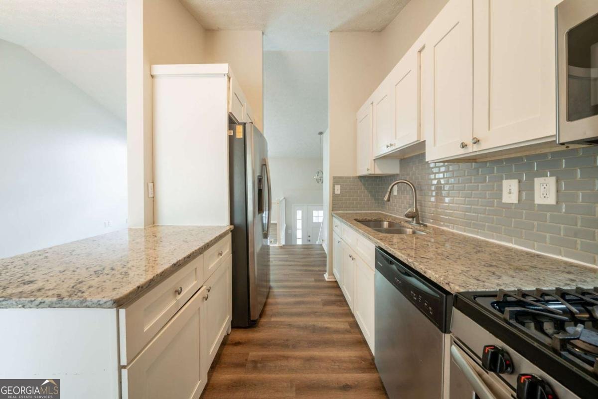 6082 Raintree Bend Lithonia - 7