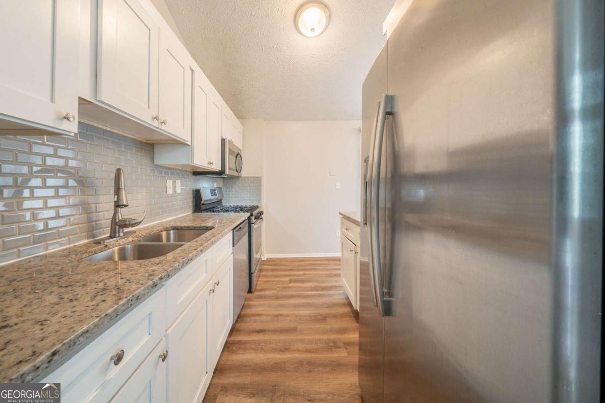 6082 Raintree Bend Lithonia - 8