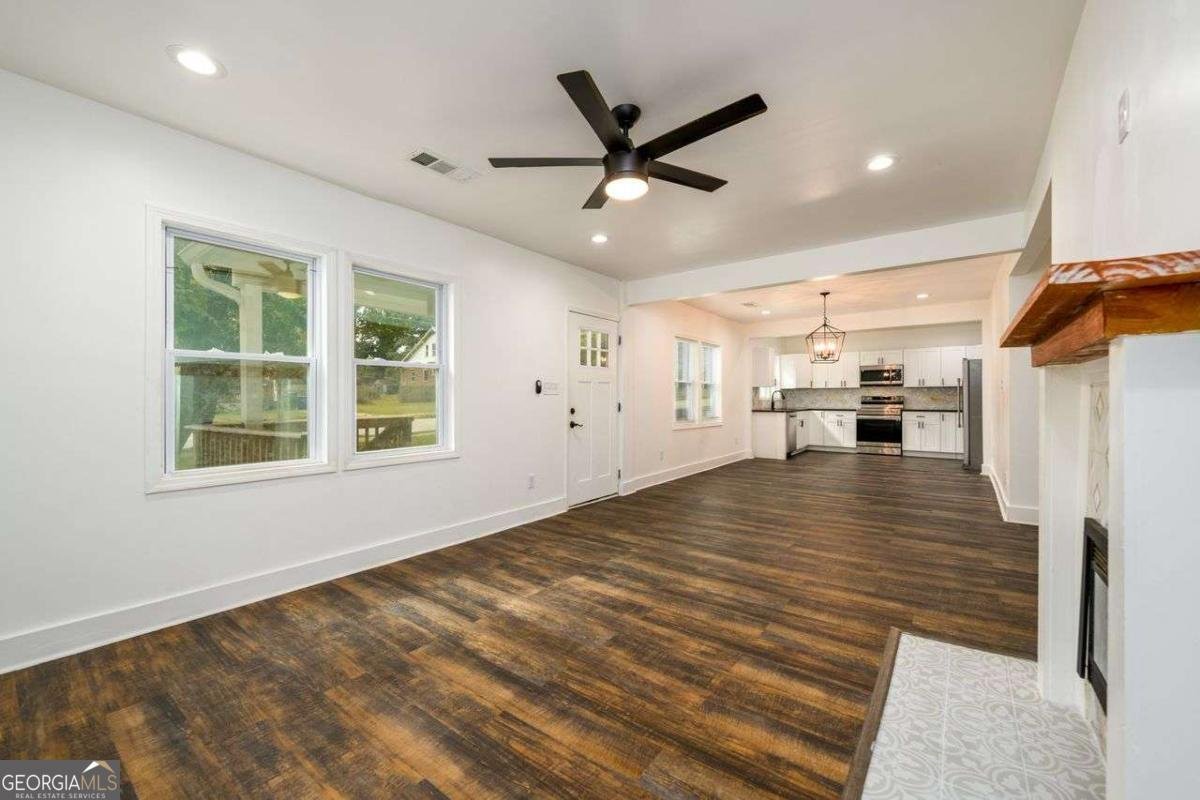 1285 Avon Avenue Atlanta - 19