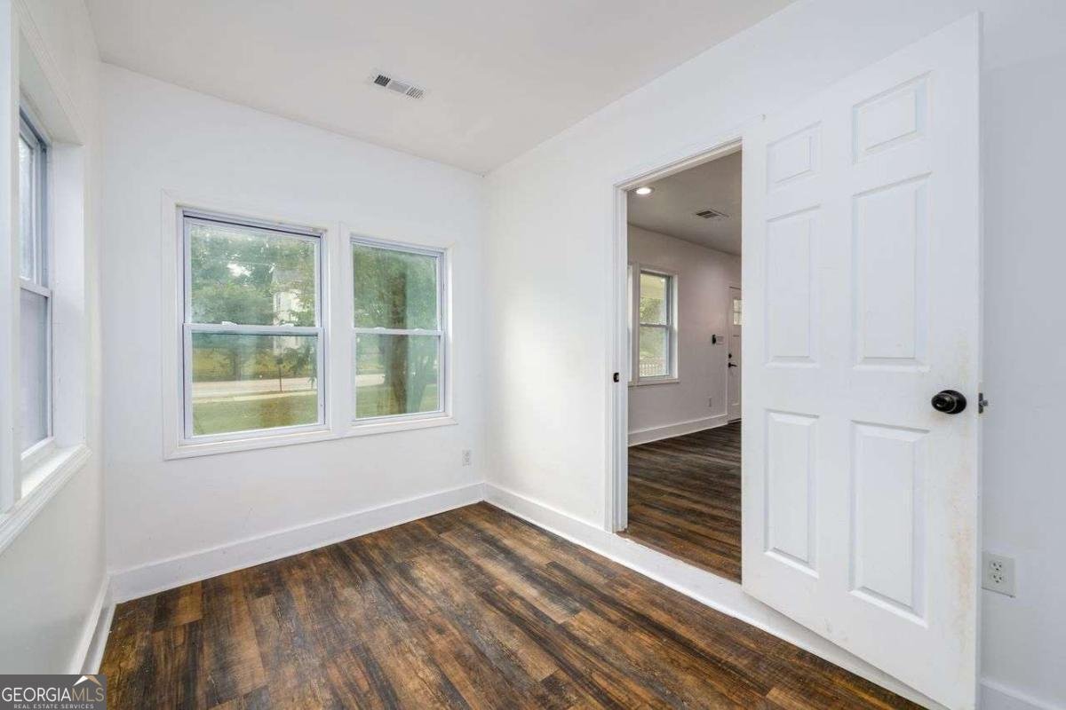 1285 Avon Avenue Atlanta - 22