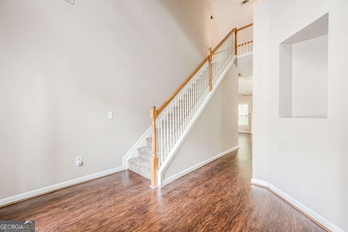 1541 Autumn Wood Trail Buford - 10