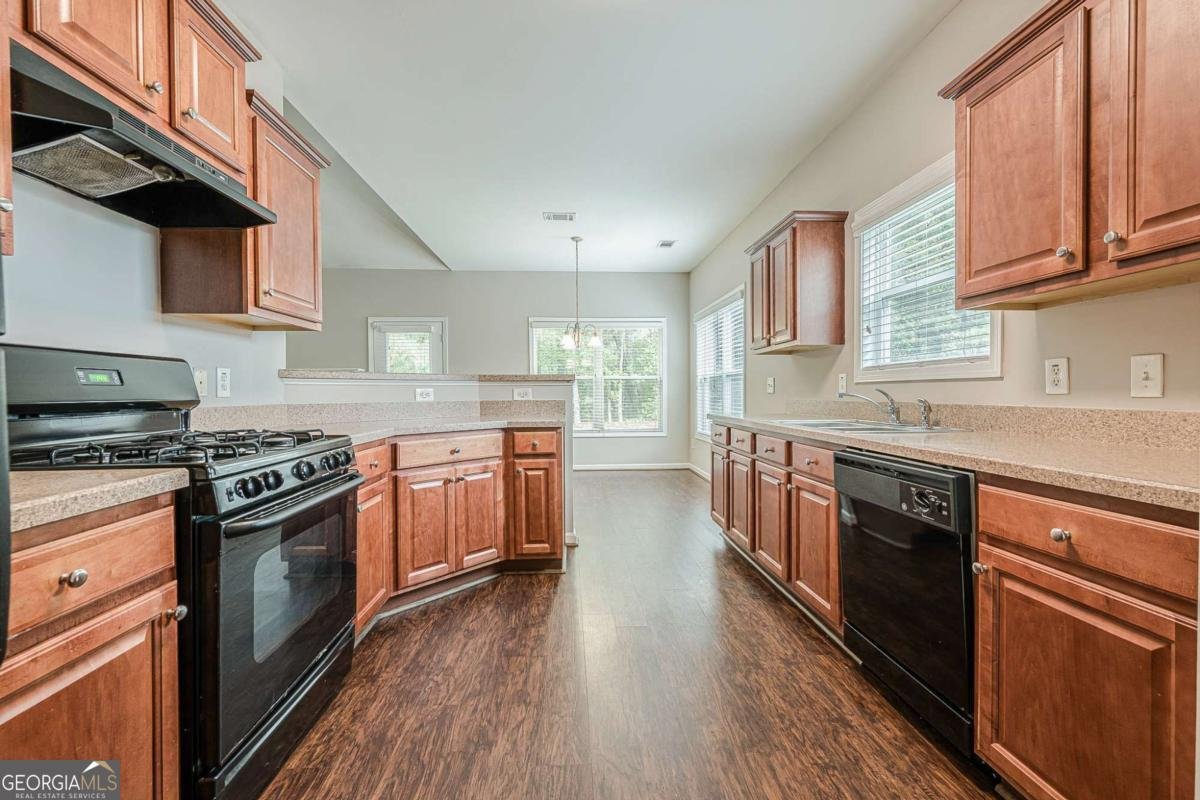 1541 Autumn Wood Trail Buford - 26