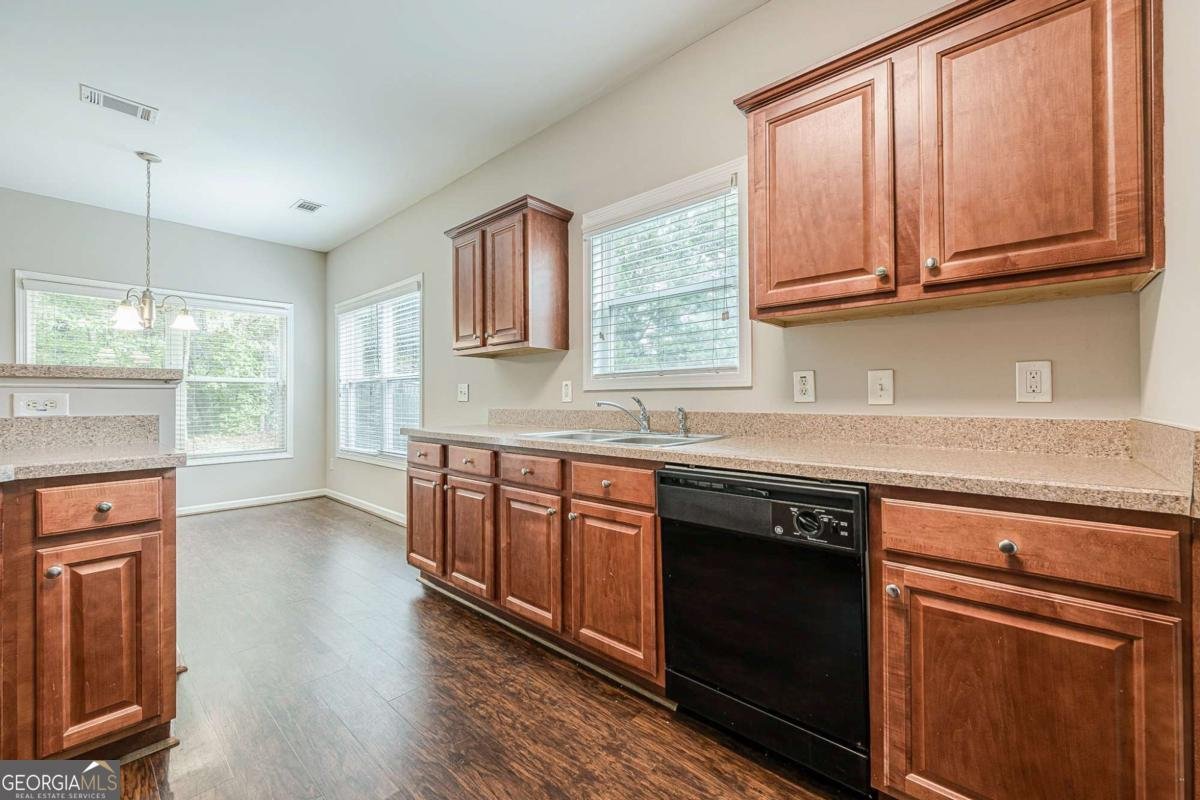1541 Autumn Wood Trail Buford - 27