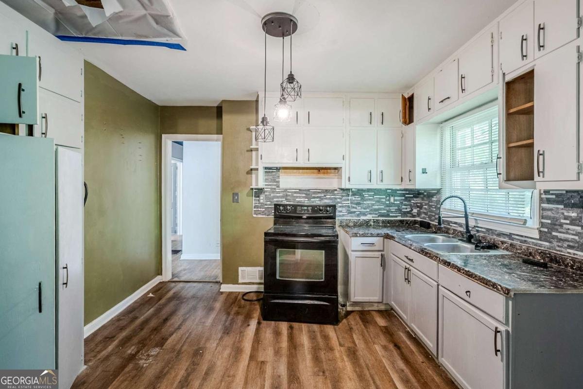 1239 Avonwood Circle Atlanta - 2