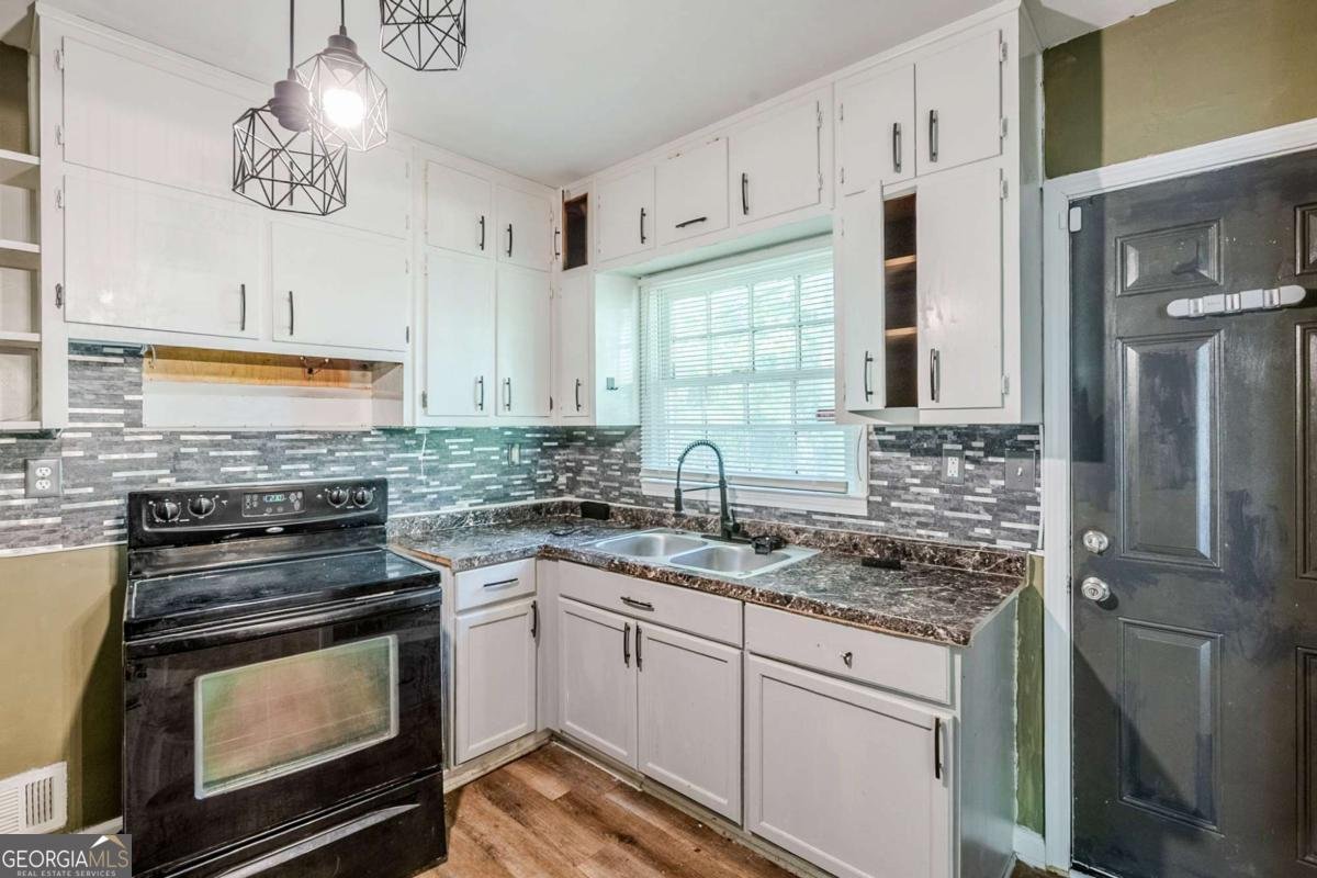 1239 Avonwood Circle Atlanta - 3