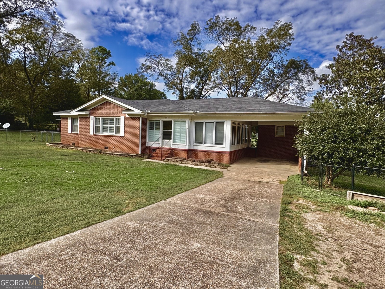 106 Chilton Crescent Lagrange - 2