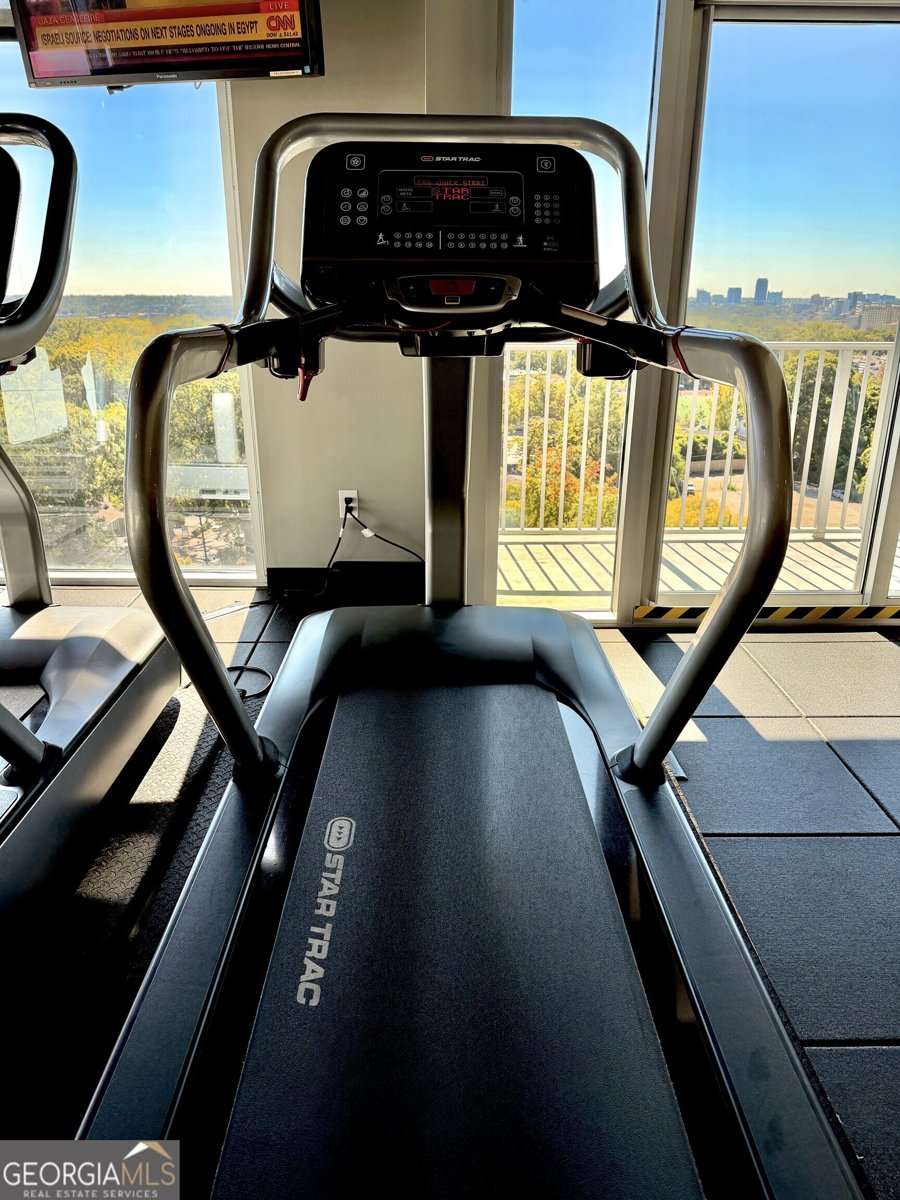 250 PHARR Road Atlanta - 33