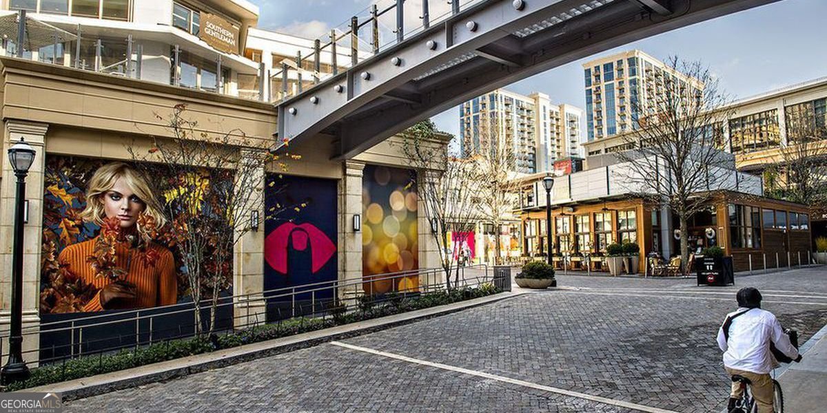 250 PHARR Road Atlanta - 43