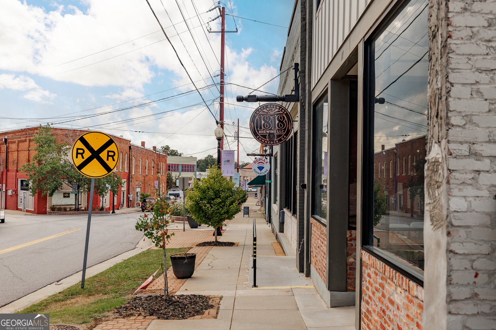174 Cherry Street Commerce - 27