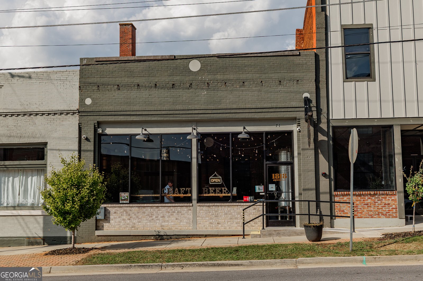 174 Cherry Street Commerce - 31