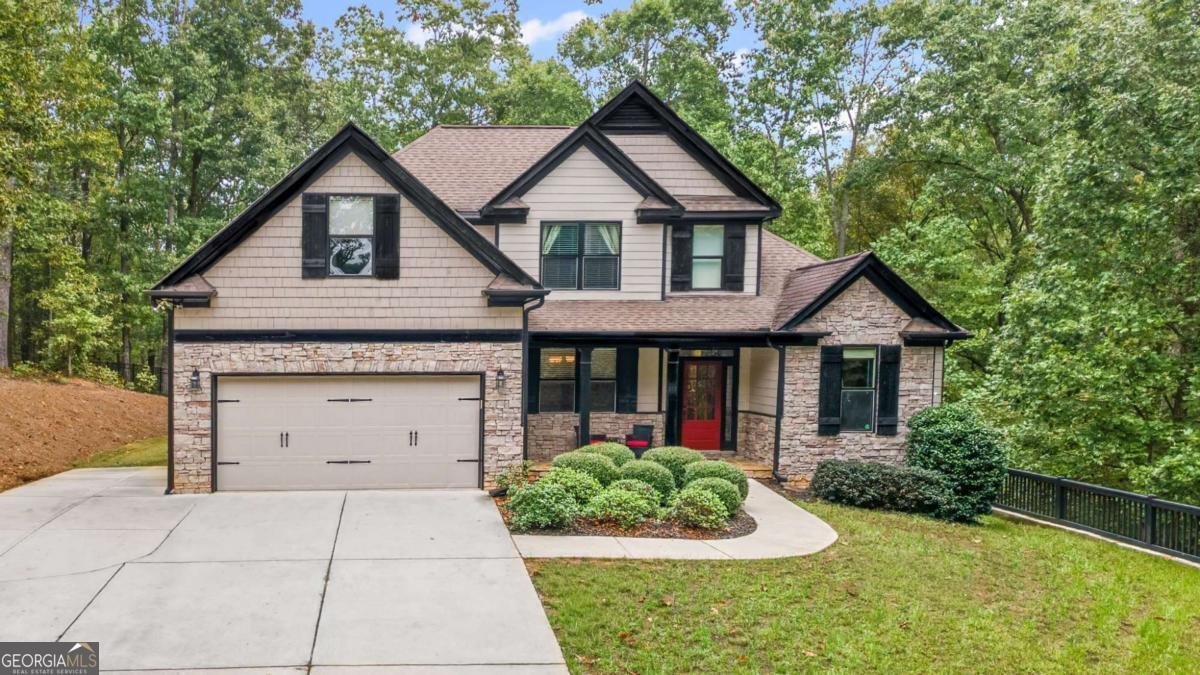 132 Amberleigh Drive White - 1